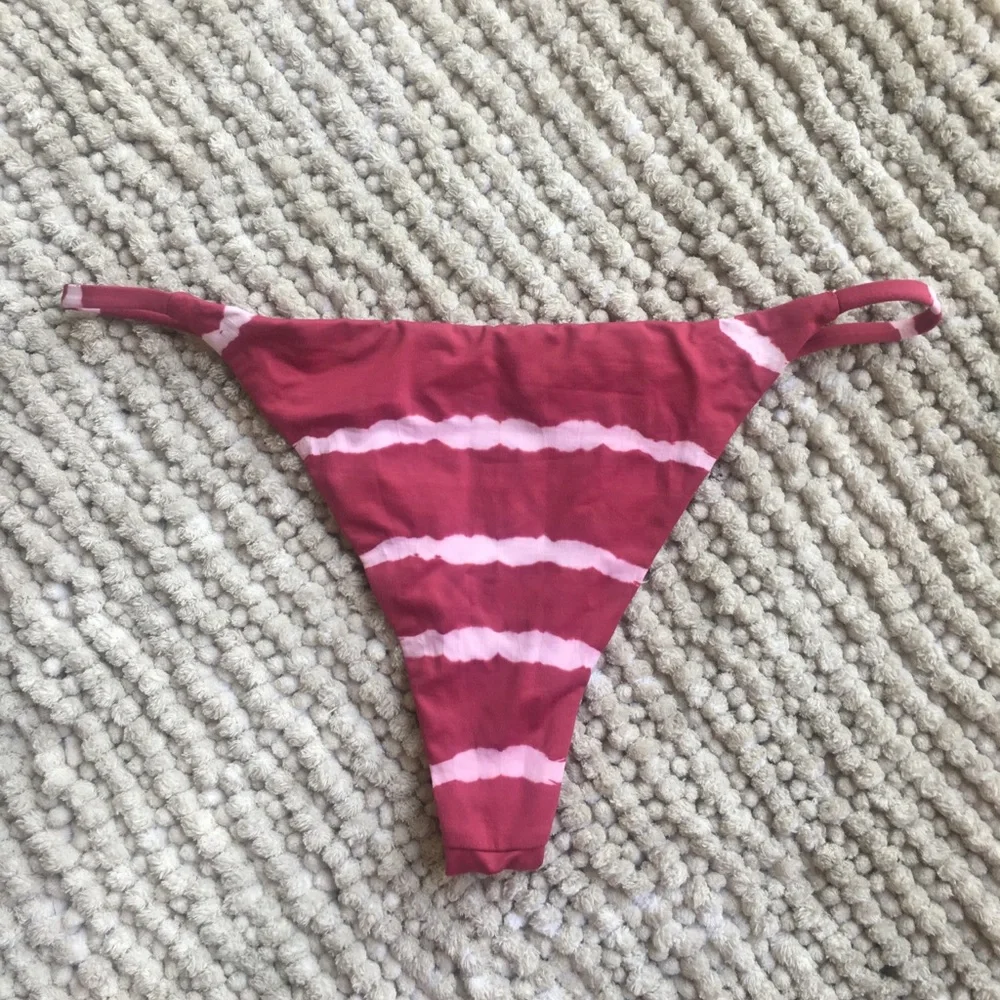 Frankie's Bikinis Shiloh maroon tie dye bikini